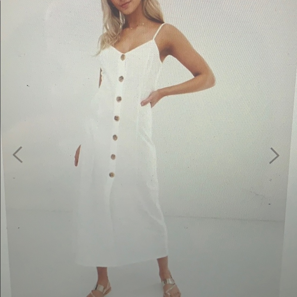 Maxi swing dress with faux wood buttons